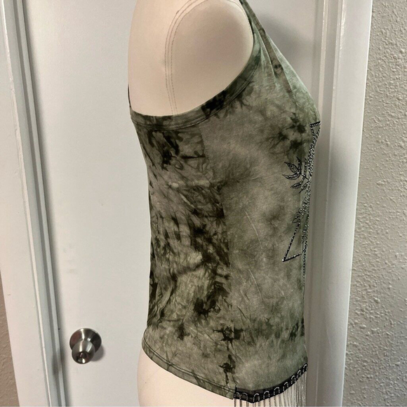 NWT women’s green tie dye cattle head vneck tasseled tank top by Liberty wear - Picture 4 of 9